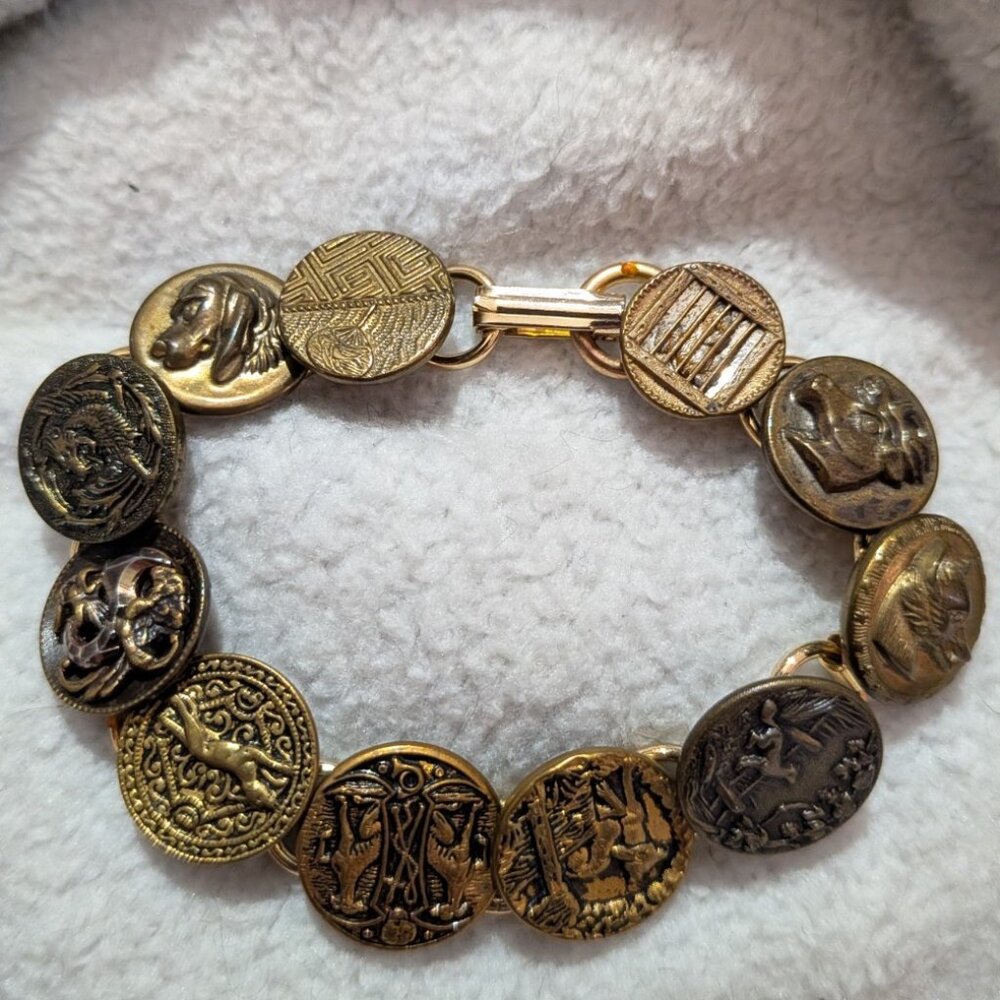 Vintage Handmade Animal Button Bracelet Metal Button Collectible W/ Clasp 7"